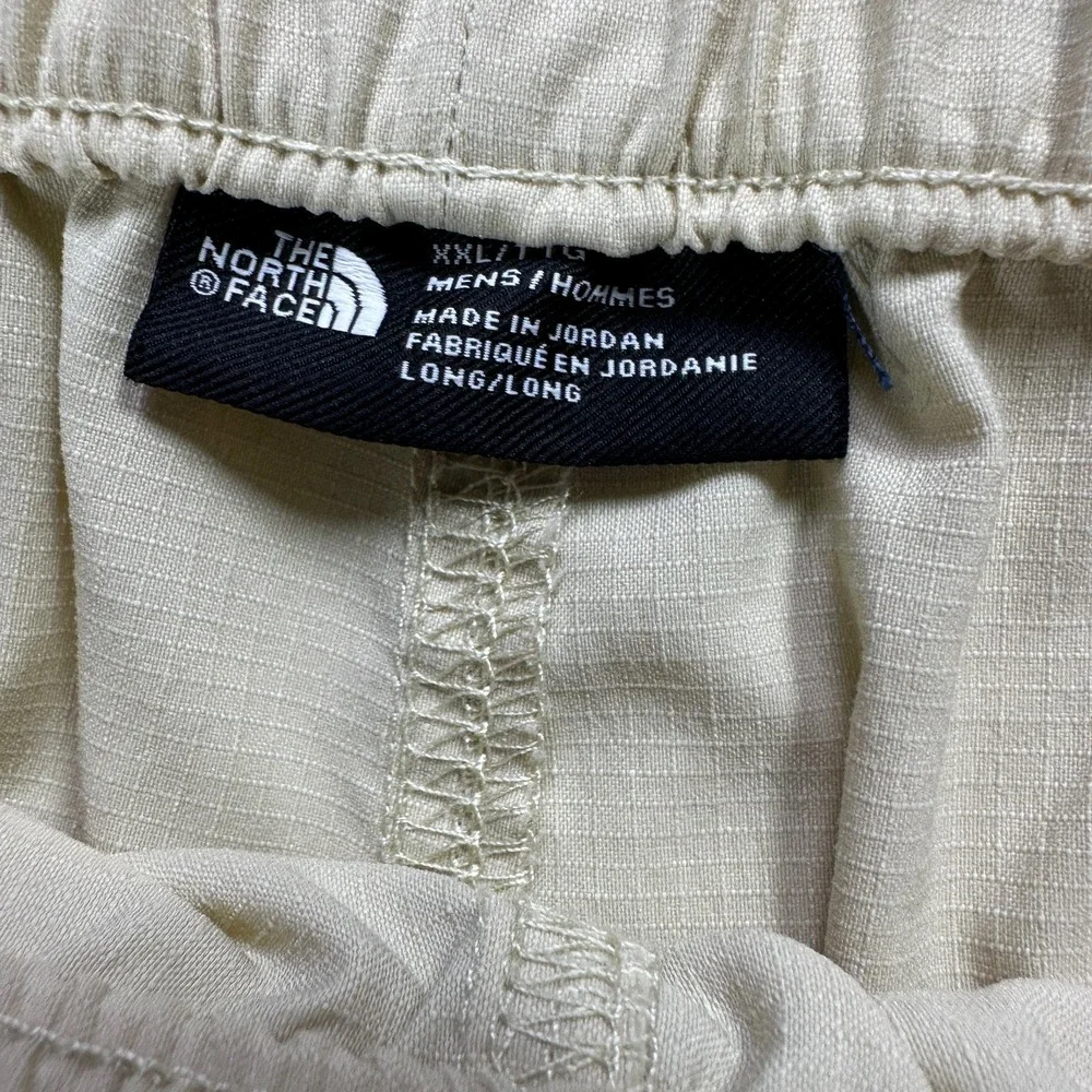 The North Face Shorts Mens XXL Long Beige Belted Cargo Fishing Hiking Ripstop